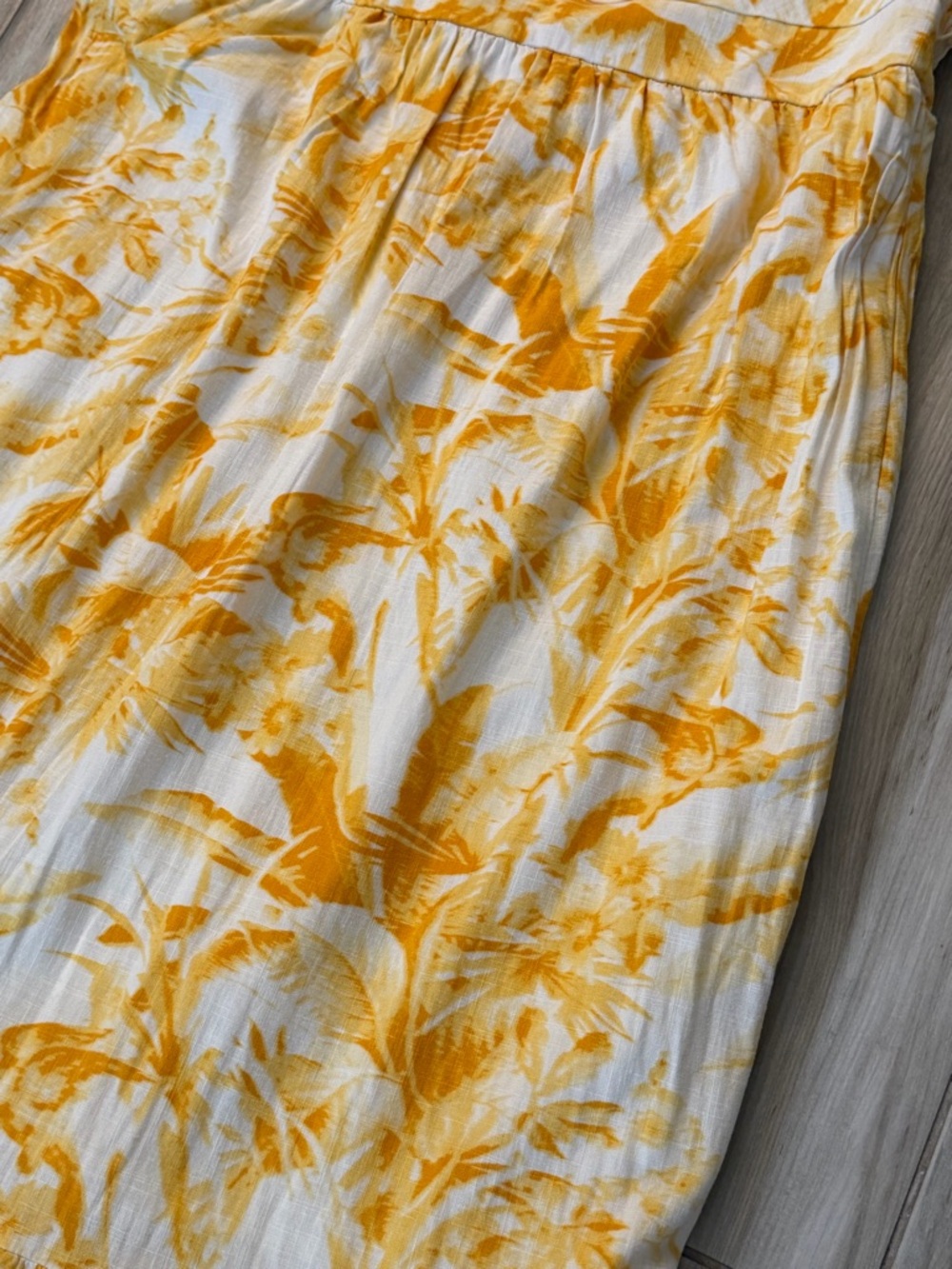 Express Yellow Maxi Dress - Picture 3 of 16